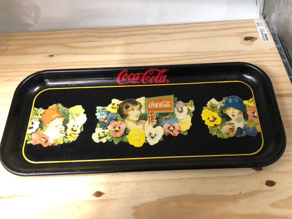 LADIES WITH PANSIES COCA-COLA TRAY