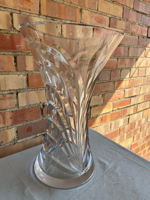 LARGE FLARED CUT CRYSTAL GLASS VASE