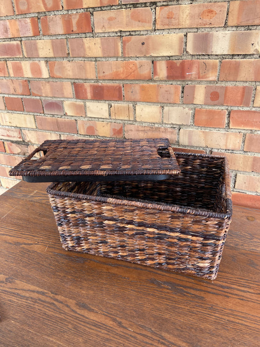 DARK RECTANGULAR WOVEN BROWN BASKET WITH LID