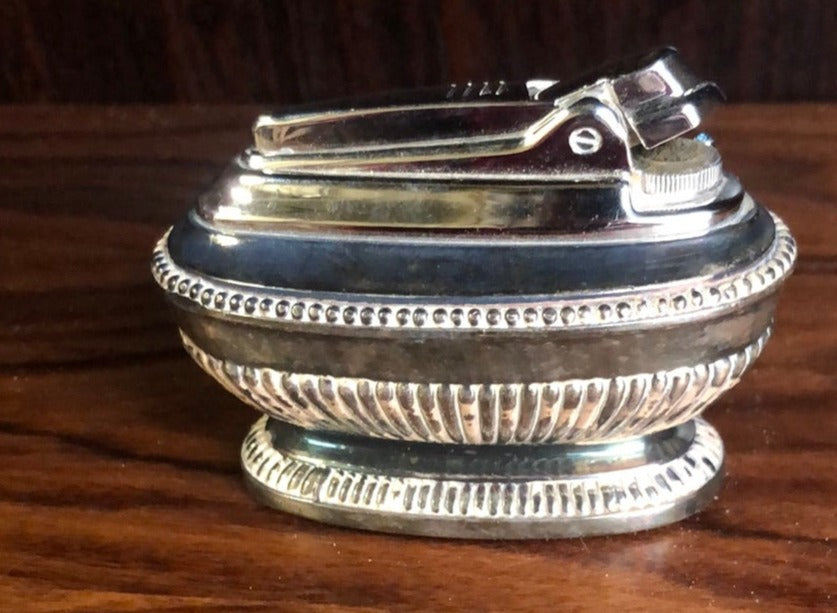 DECO SILVER PLATE LIGHTER