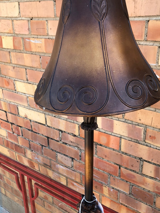 CONTEMPORY LAMP AS FOUND