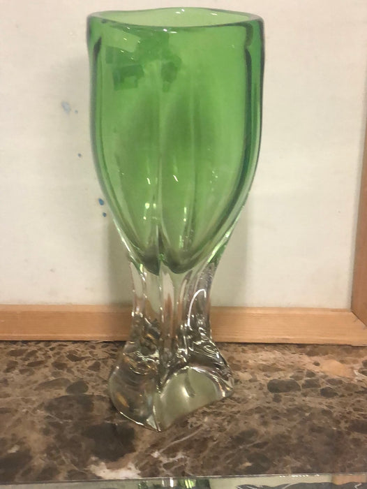 MURANO GREEN AND CLEAR ART GLASS VASE