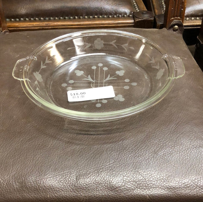 ETCHED GLASS PYREX PIE DISH