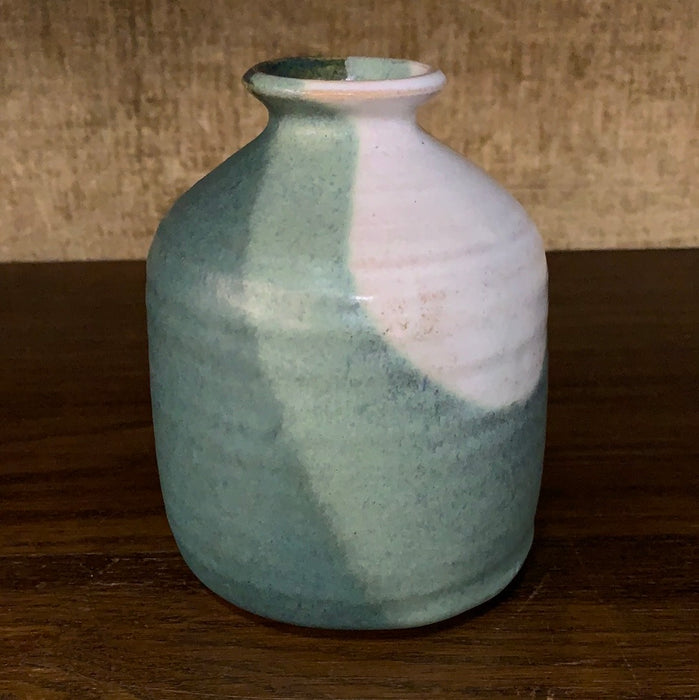 GREEN TONE STUDIO POTTERY VASE
