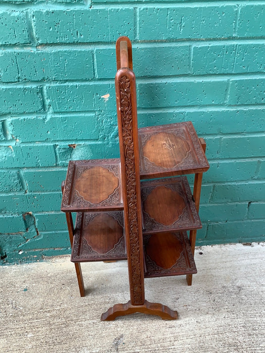 LEAF CARVED WOODEN SMALL FOLDING RACK