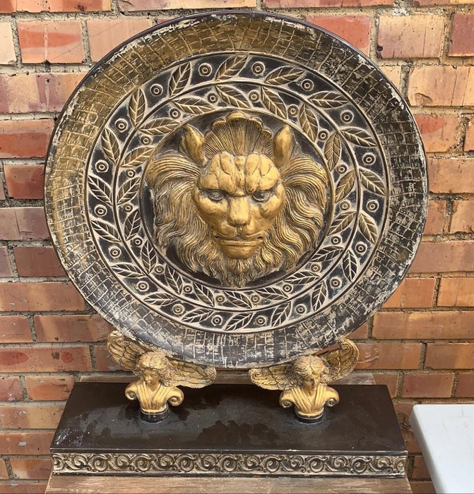 RESIN LION PLAQUE