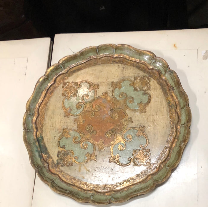 LARGE ROUND GOLD AND GREEN FLORENTINE TRAY