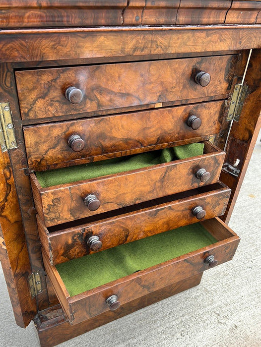 19TH CENTURY EMPIRE STYLE BURLED JEWELRY CHEST