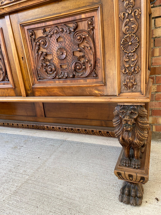 CARVED WALNUT ITALIAN SERVER WITH LIONS