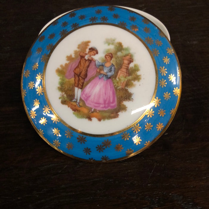 SMALL LIMOGES ROUND BOX WITH LID