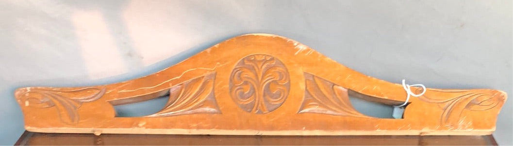 SMALL FLORAL CARVED PEDIMENT
