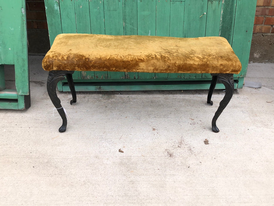 CABRIOLE IRON LEG RADIO BENCH WITH GOLD CUSION TOP