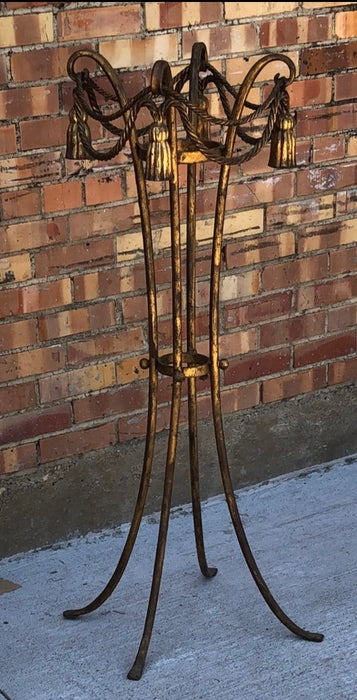 TASSEL SWAGGED GOLD IRON PLANT STAND