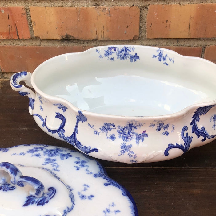 BLUE AND WHITE OBLONG ENGLISH TUREEN