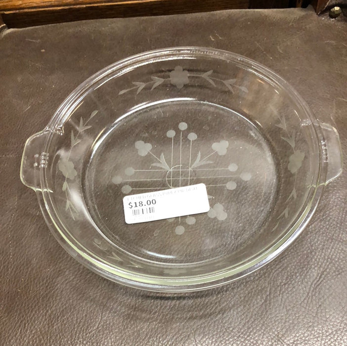 ETCHED GLASS PYREX PIE DISH