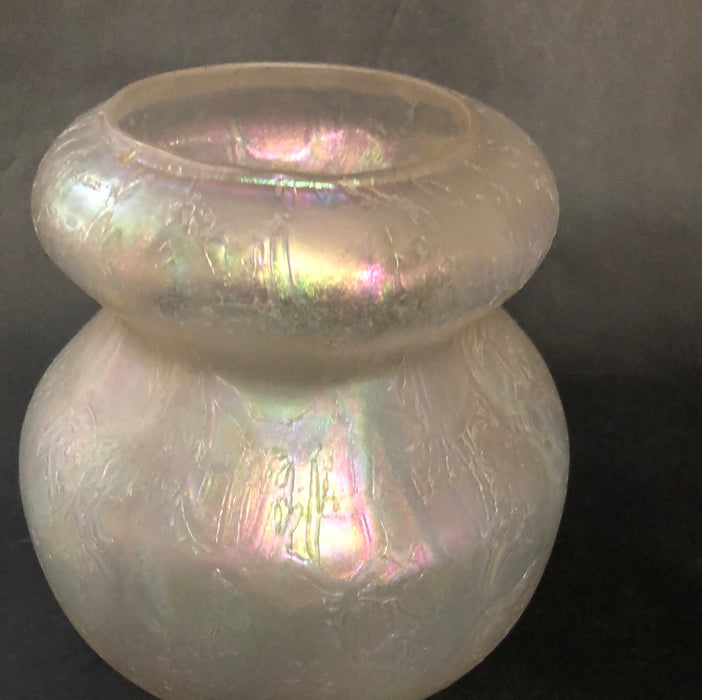 IRIDESCENT BULBOUS CRACKLED VASE