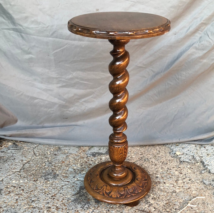 SMALL BEECH PEDESTAL DARK