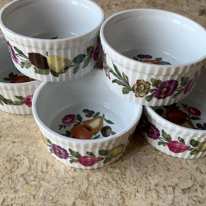 SET OF 6 PORCELAINE DE PARIS RAMEKINS