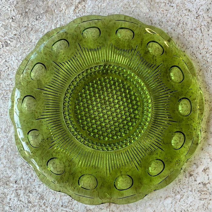 AVOCADO GREEN GLASS PATTERN GLASS CHARGER