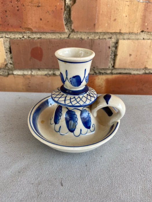 SINGLE DELFT CANDLESTICK HOLDER WITH HANDLE