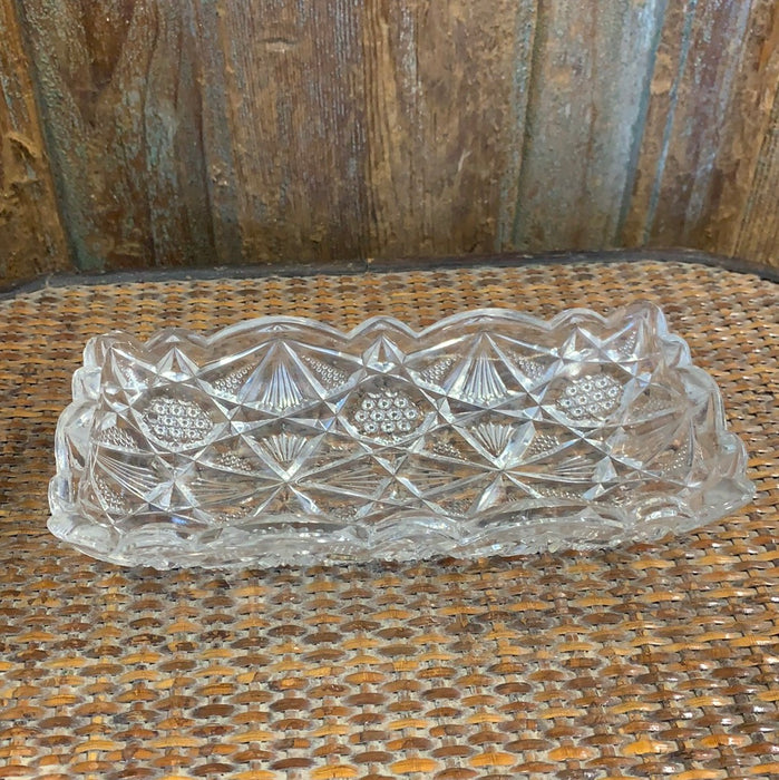 ROUNDED RECTANGULAR SMALL CLEAR GLASS TRAY