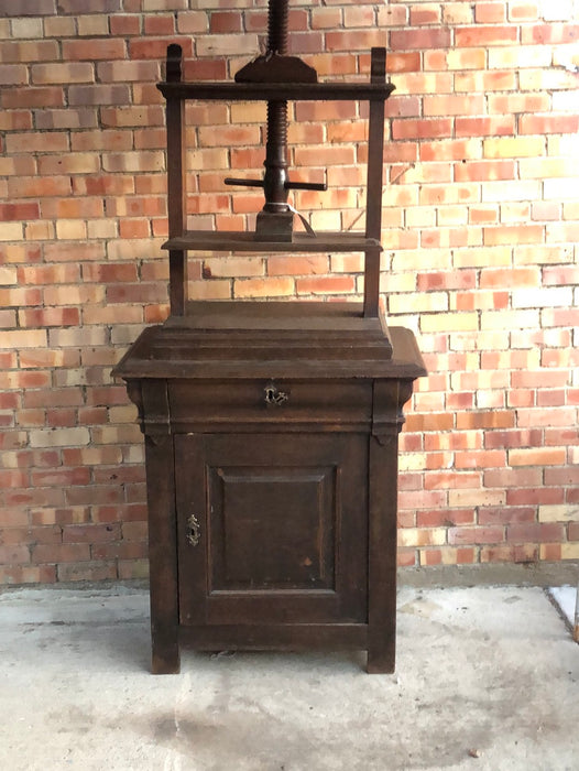OAK BOOK PRESS