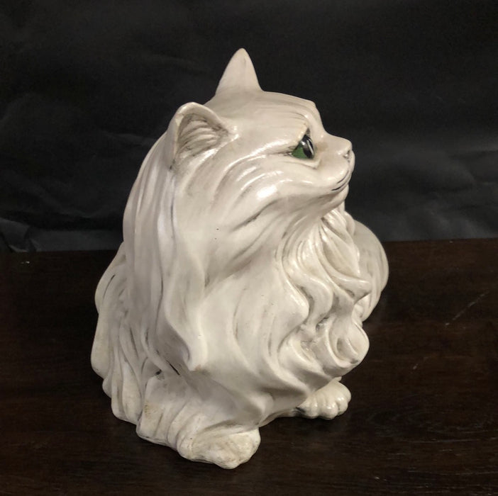 WHITE CERAMIC CAT