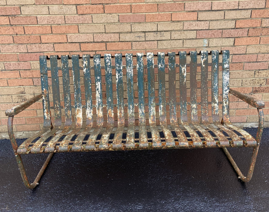 SHABBY CHIC ANTIQUE PATIO SETTEE
