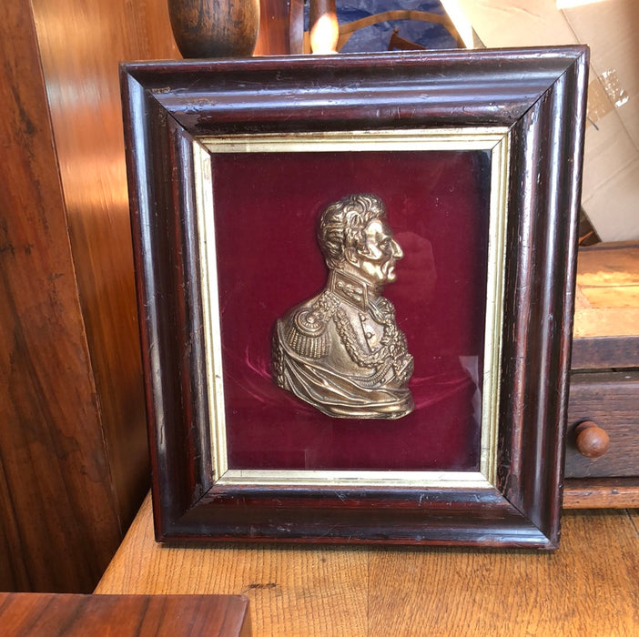 SHADOW BOX WITH BRASS PROFILE