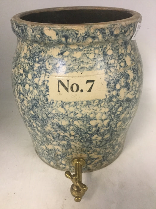 NO. 7 CROCK WITH BLUE SPONGE PATTERN FINISH