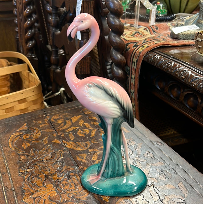 FLAMINGO MOTEL TOURIST FIGURINE