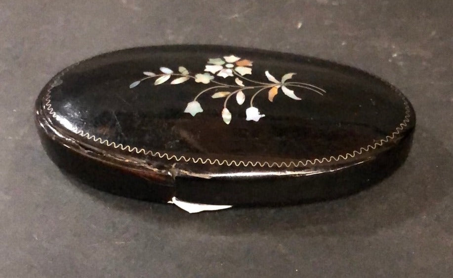 SMALL OVAL BLACK PAPIER MACHE BOX