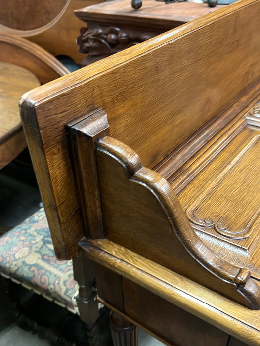 LARGE OAK WALL SHELF WITH HOOKS