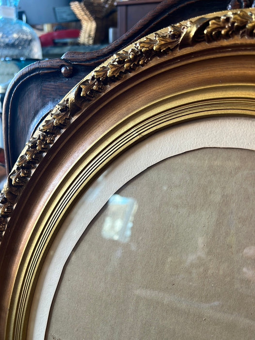 GOLD OVAL MIRROR WITH FANCY EDGE