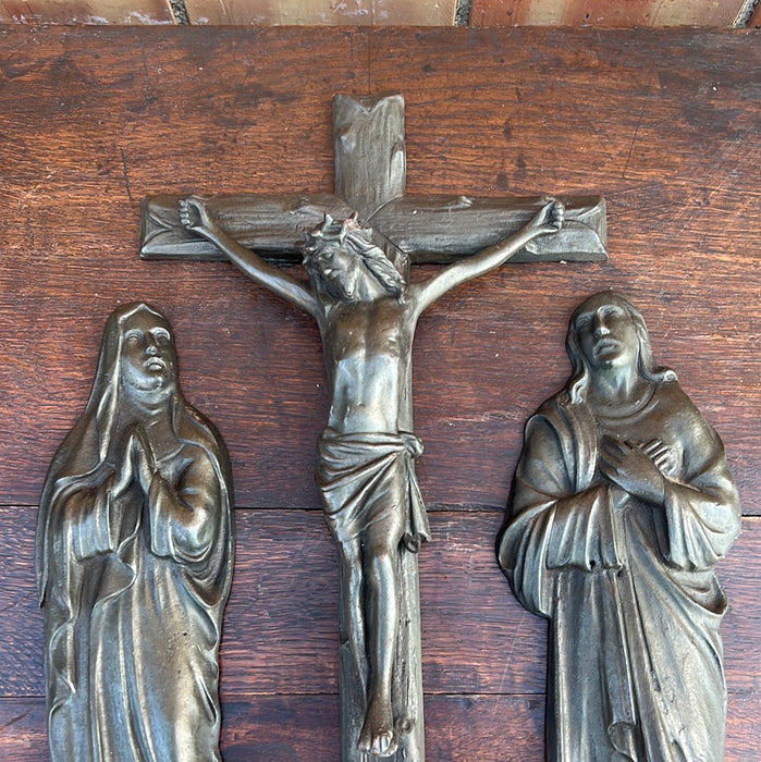 LARGE IRON FLAT CRUCIFIX