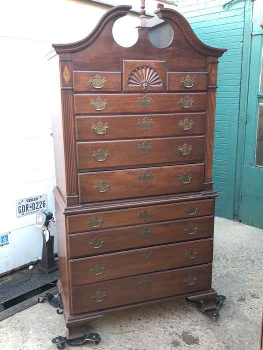 MAHOGANY HIGHBOY WITH BRACKET FEET