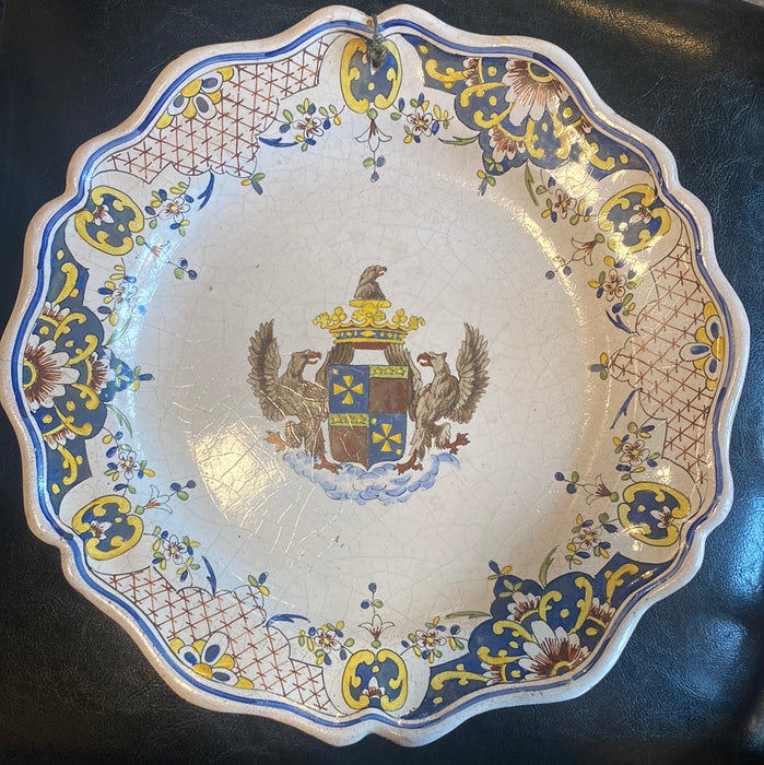 FRENCH HERALDIC CREST CHARGER