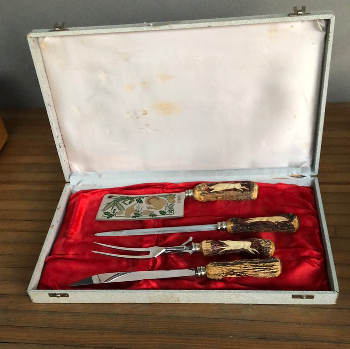 4 PIECE BONE HANDLED CARVING SET