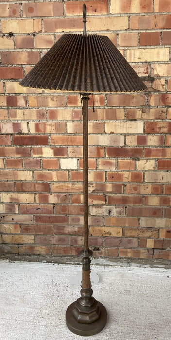 SNAKESKIN FLOOR LAMP WITH SHADE