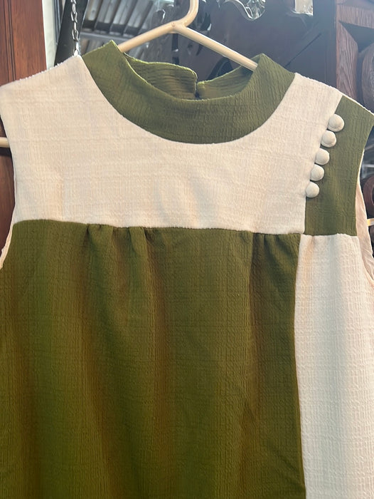 AVOCADO GREEN AND WHITE MOD DRESS