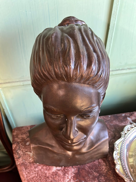 CHAULK BRONZE COLOR LADY BUST