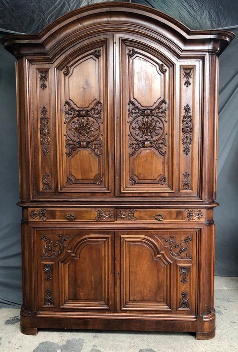 MAGNIFICENT CARVED LOUIS XV CUPBOARD