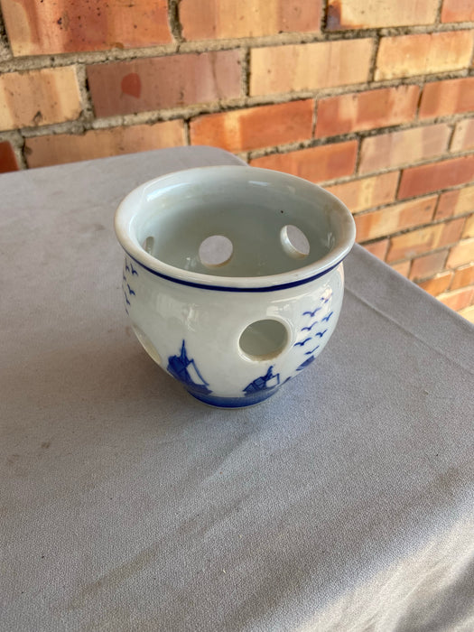 SMALL DELFT WINDMILL JARDINIERE