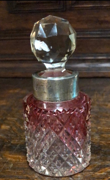 PINK AND CLEAR UNSIGNED BACCARAT CRYSTAL PERFUME BOTTLE