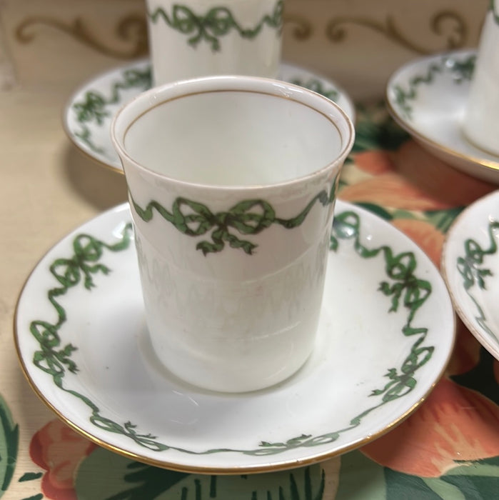 SET OF 4 CRESCENT CUPS AND SAUCERS WITHOUT HANDLES