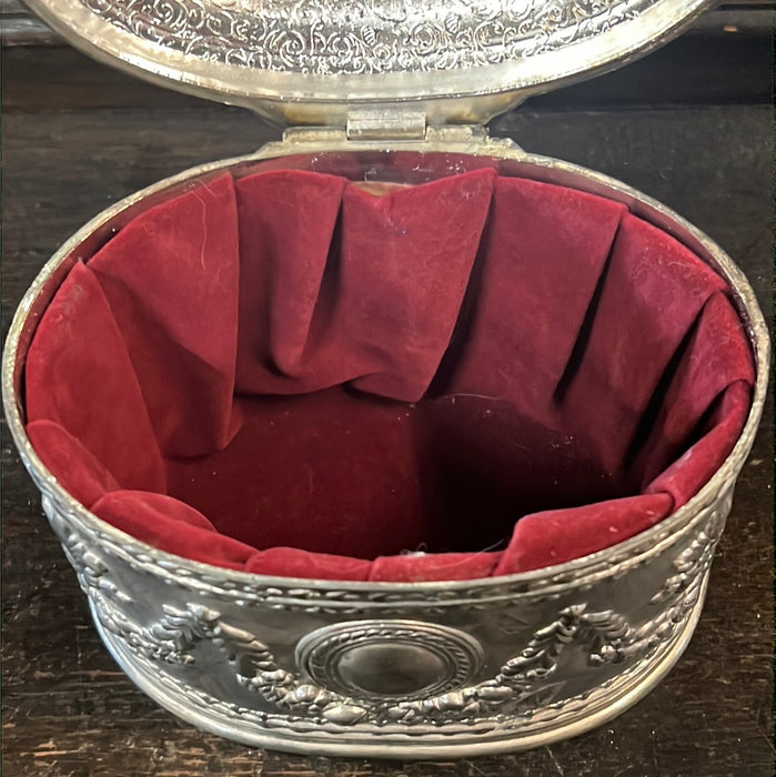 LOUIS XVI OVAL METAL BOX
