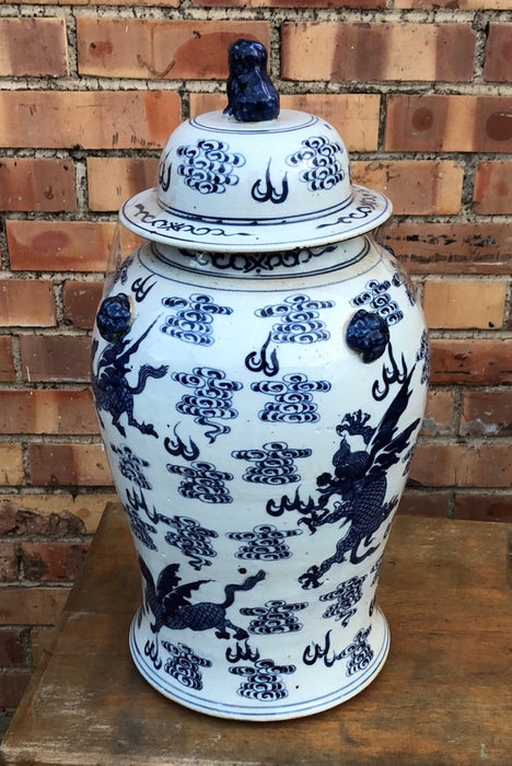 BLUE AND WHITE GINGER JAR WITH DRAGONS