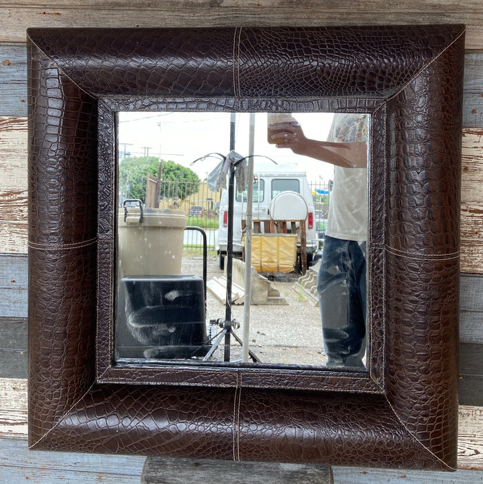 SMALL SQUARE LEATHER FRAMED MIRROR