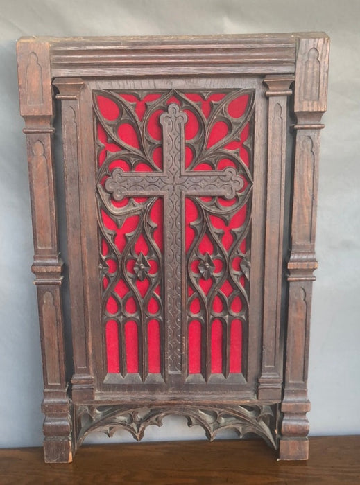 PIERCE CARVED OAK CROSS PANEL WITH RED VELVET