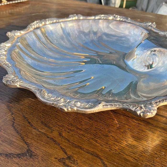 LARGE SILVER PLATE SHELL SHAPED FOOTED TRAY